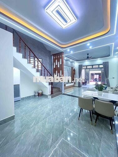 Nhà phố sân xe tăng đường xe tăng