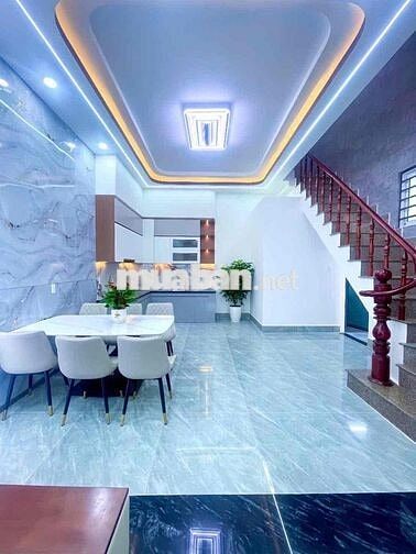 Nhà phố sân xe tăng đường xe tăng