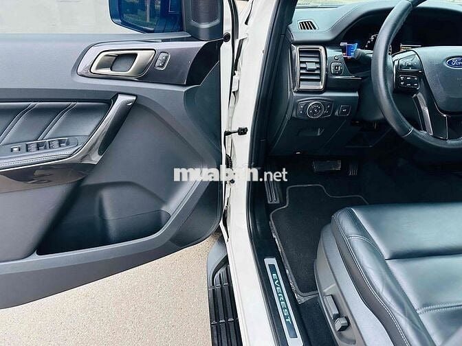 Ford Everest 2020 Titanium 2.0L AT 4x2