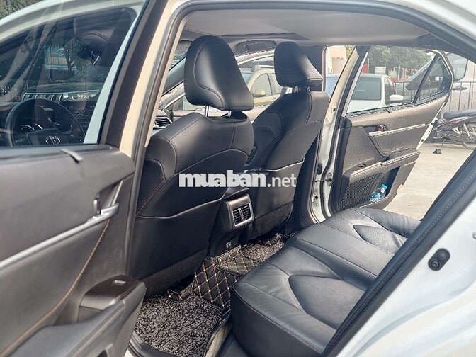 TOYOTA CAMRY 2.5Q 2022 MÀU TRẮNG