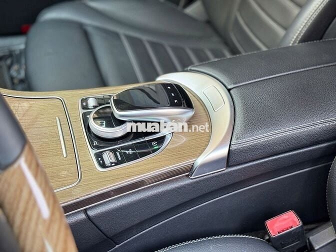 Mercedes-Benz C250 Exclusive 2018 Đen