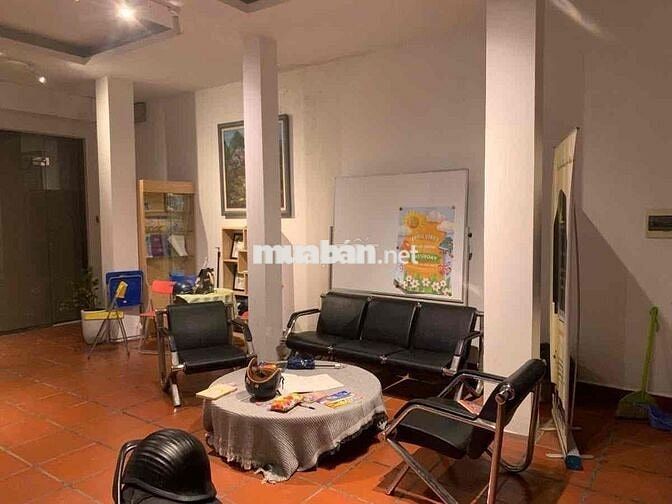 VĨNH PHÚC BA ĐÌNH PHÂN LÔ Ô TÔ TRÁNH-8T TM-KD CHDV