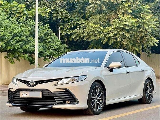 Toyota Camry 2022 2.5 Q - 43000 km