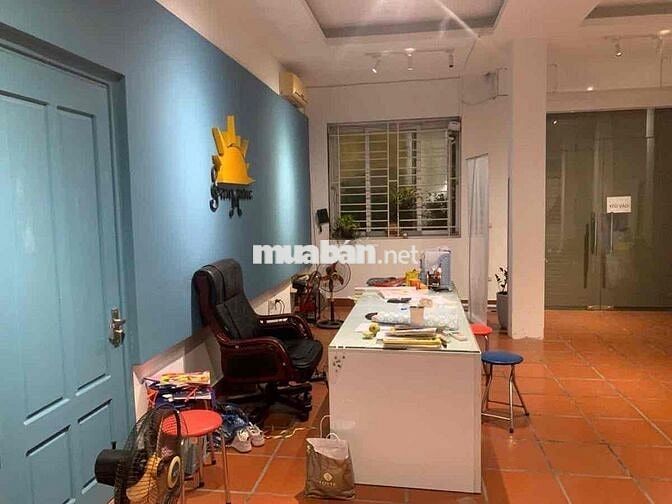 VĨNH PHÚC BA ĐÌNH PHÂN LÔ Ô TÔ TRÁNH-8T TM-KD CHDV