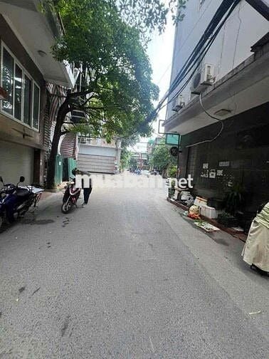 VĨNH PHÚC BA ĐÌNH PHÂN LÔ Ô TÔ TRÁNH-8T TM-KD CHDV