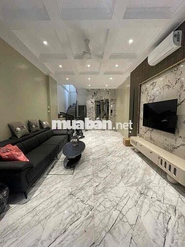 PHỐ NGỌC KHÁNH BA ĐÌNH - PHÂN LÔ - Ô TÔ - THANG MÁY - 20 RA Ô TÔ