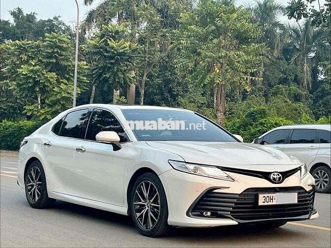 Toyota Camry 2022 2.5 Q - 43000 km