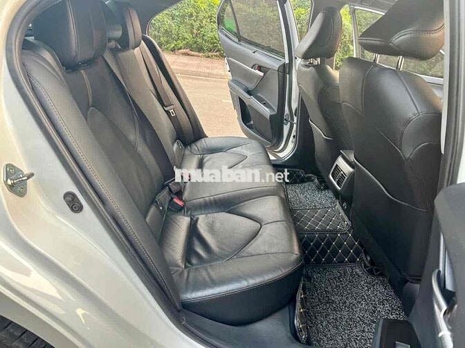 Toyota Camry 2022 2.5 Q - 43000 km