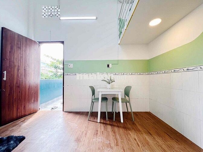 Căn Hộ Dịch Vụ Gác Cao Full Nội Thất - Cách Lê Trọng Tấn 10-15P Đi Xe