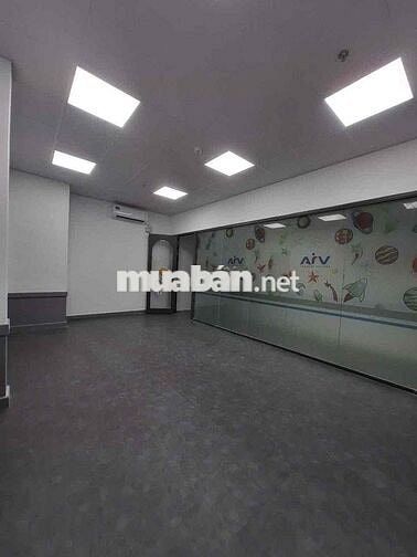 Quận 7 cho thuê Shophouse 17tr/th 110m2 ngăn 4 phòng, sẵn 4 máy lạnh