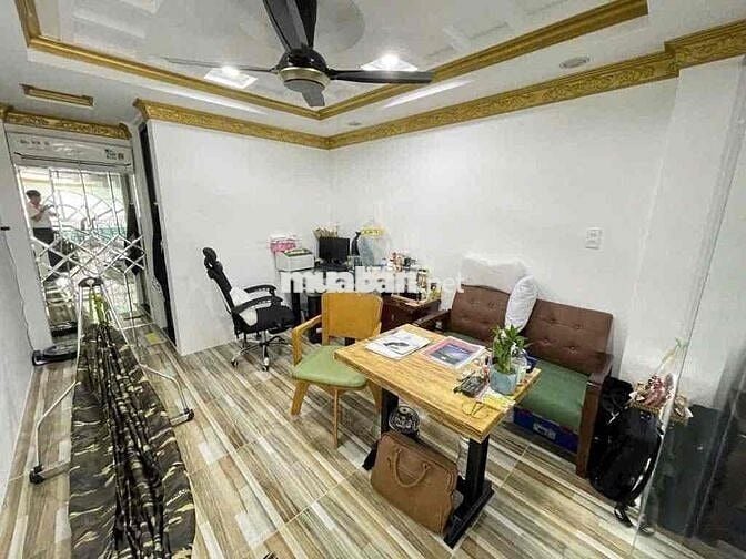 Nhà đẹp 5 lầu Lê Thị Bạch Cát q11 40m2 ( 3,3m x 14m)