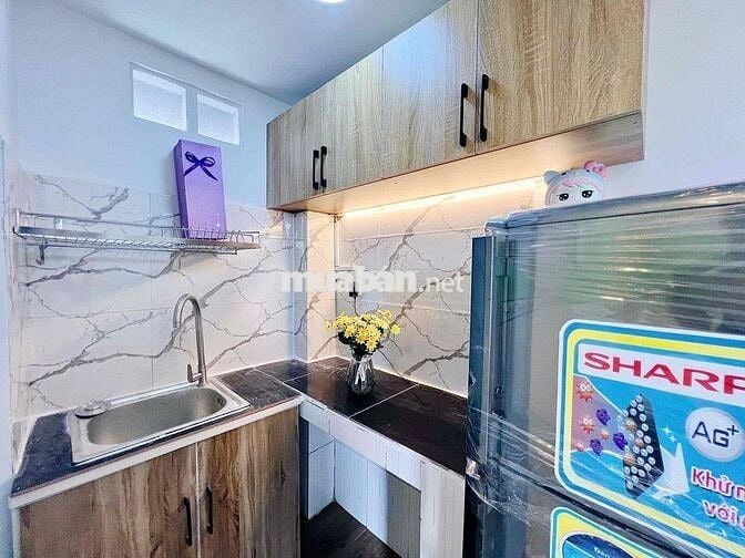 Căn Hộ Dịch Vụ Gác Cao Full Nội Thất - Cách Lê Trọng Tấn 10-15P Đi Xe