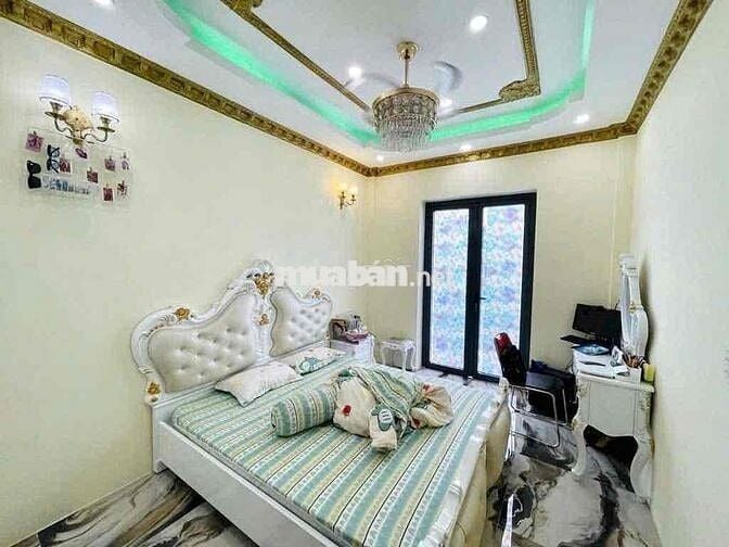 Nhà đẹp 5 lầu Lê Thị Bạch Cát q11 40m2 ( 3,3m x 14m)