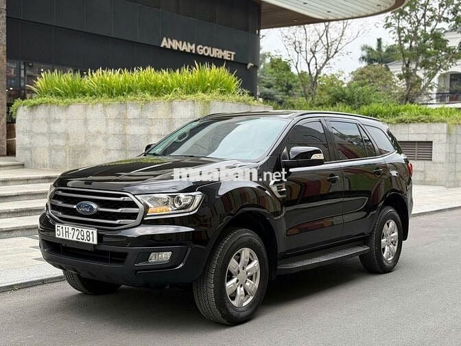 Ford Everest 12/2019 Ambiente AT đúng 1 chủ