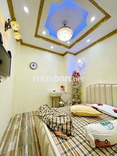 Nhà đẹp 5 lầu Lê Thị Bạch Cát q11 40m2 ( 3,3m x 14m)