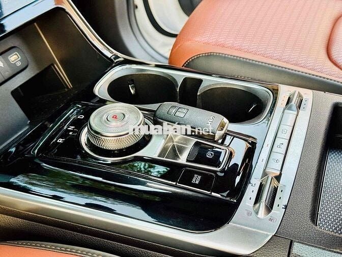 Kia Carnival 2022 2.2D Signature 50000 km