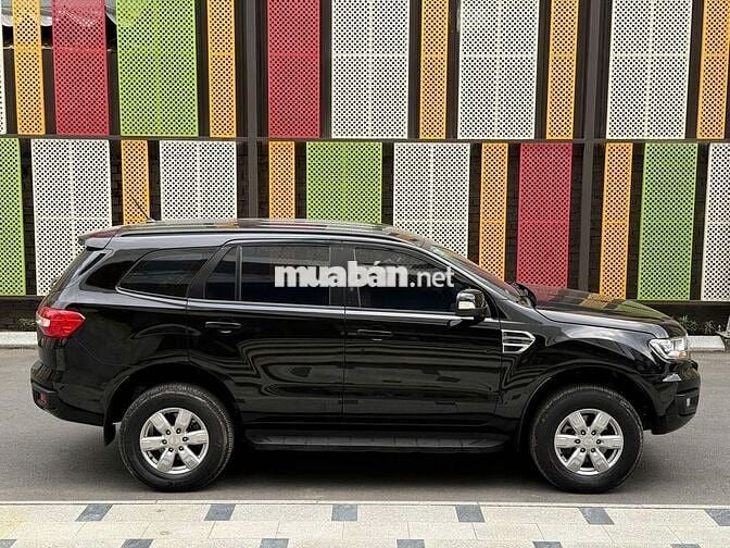Ford Everest 12/2019 Ambiente AT đúng 1 chủ