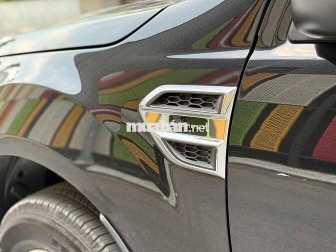Ford Everest 12/2019 Ambiente AT đúng 1 chủ