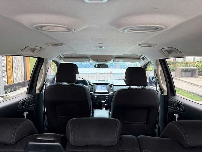 Ford Everest 12/2019 Ambiente AT đúng 1 chủ