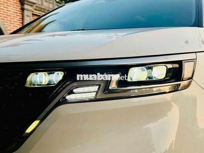 Kia Carnival 2022 2.2D Signature 50000 km