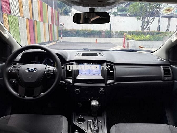 Ford Everest 12/2019 Ambiente AT đúng 1 chủ