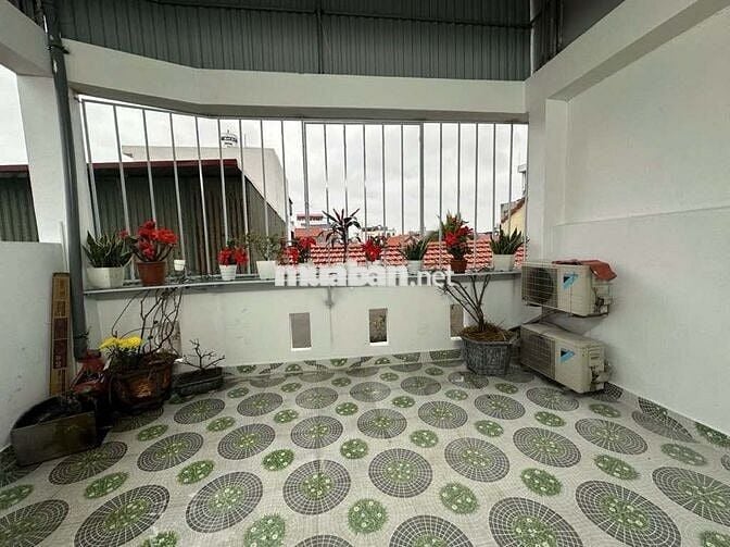 BÁN NHÀ DÂN XÂY Ở VIỆT HƯNG  , GIÁ HỢP LÝ , CÁCH MẶT PHỐ VIỆT HƯNG 20M