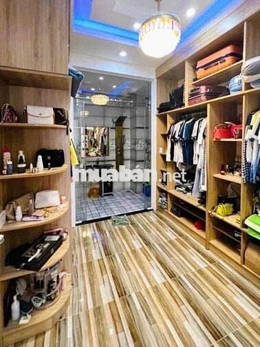 Nhà đẹp 5 lầu Lê Thị Bạch Cát q11 40m2 ( 3,3m x 14m)