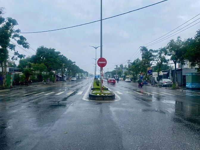 Bán lô đất 231 m2; mặt tiền đường Trần Thủ Độ; P.Điện Bàn Đông - TP Đà