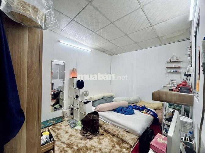 Nhà nguyên căn rộng ,đẹp,rẻ Quận 8