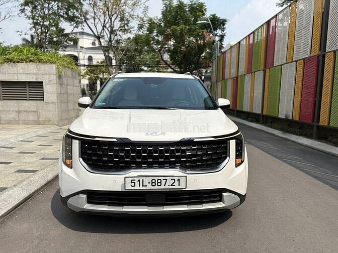 Kia New Carnival Luxury 2.2D 2025 Trắng Like New