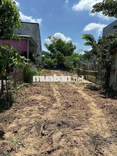 bêtong chính 3m5 gần chợ điện nam