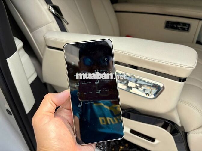 Kia New Carnival Luxury 2.2D 2025 Trắng Like New