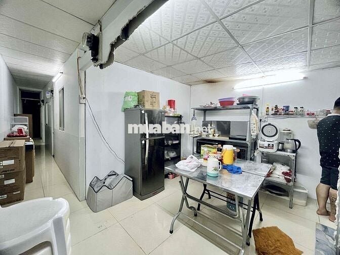 Nhà nguyên căn rộng ,đẹp,rẻ Quận 8