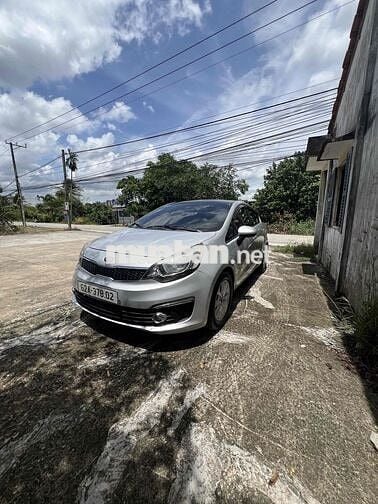 Kia Rio 2016 1.4 AT Sedan - 84000 km