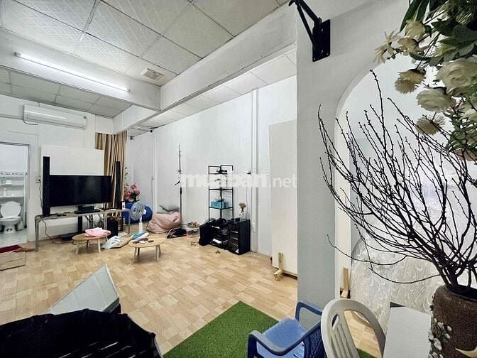 Nhà nguyên căn rộng ,đẹp,rẻ Quận 8