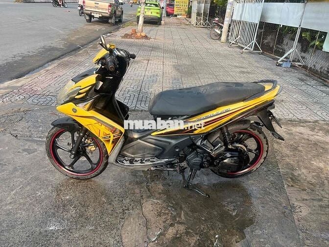 Yamaha Nouvo SX màu Vàng