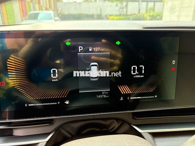 Kia New Carnival Luxury 2.2D 2025 Trắng Like New