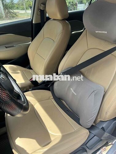 Kia Rio 2016 1.4 AT Sedan - 84000 km