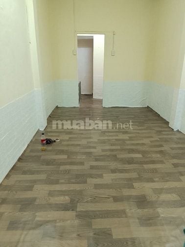 Cho thuê nhà nguyên căn trong hẻm 1054 CMT8