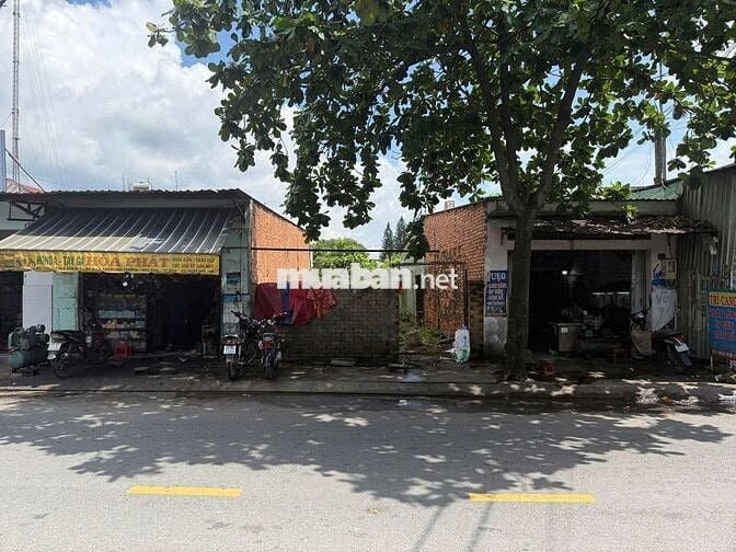 Chính chủ cần bán lô đất măt tiền phan văn hớn. Gần chợ XTTT.