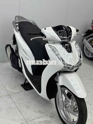 SH160 2025 zin chính chủ odo1k ( hỗ trợ góp)