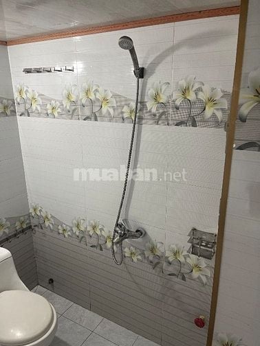 Cho thuê phòng quận 8 22m2 trong chợ Gạch Ông
