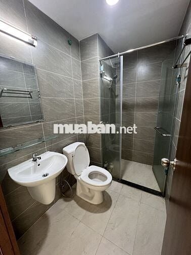 Bán căn hộ 3 phòng ngủ quận 8 green river, đã có sổ hồng, vay Nh 70%