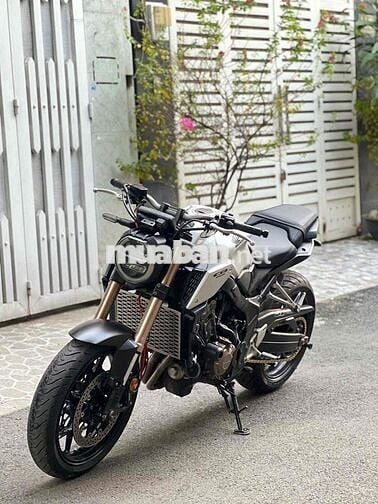 Honda CB650R 2020 Bạc 24000 km