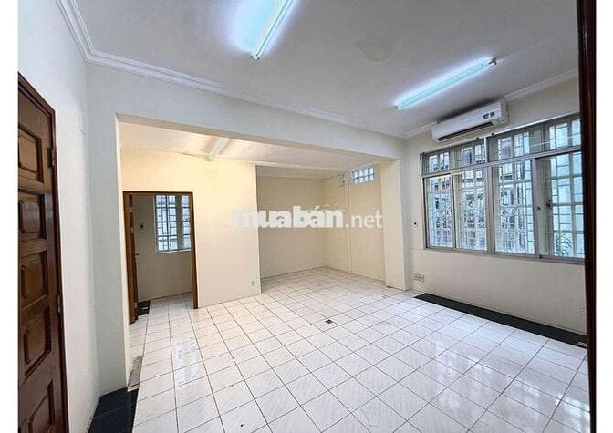 VĂN PHÒNG, SHOWROM PHỐ TRẦN HƯNG ĐẠO TỪ 50M2 TRỞ NÊN GIÁ TỪ 30TR/TH