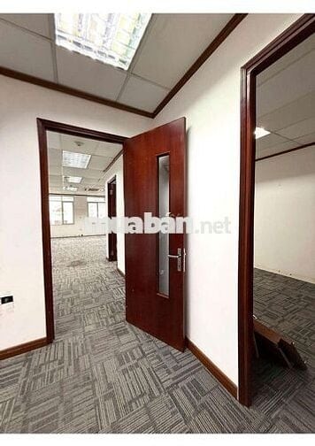 VĂN PHÒNG, SHOWROM PHỐ TRẦN HƯNG ĐẠO TỪ 50M2 TRỞ NÊN GIÁ TỪ 30TR/TH
