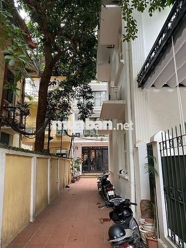 Nguyên căn 5 tầng - 45m2 3PN trong khu biệt thự Trần Quốc Toản, Hà Nội