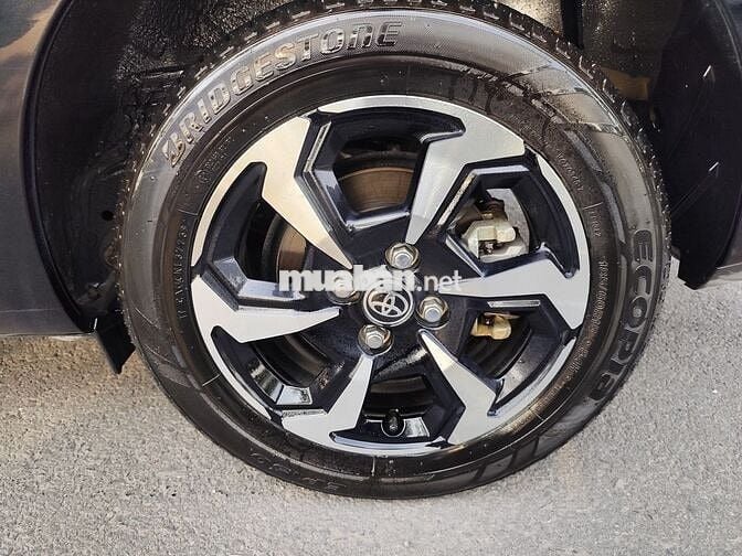 Toyota Vios 1.5E 2023 Đen 4,2 vạn xe CHẤT ĐẸP MỚI