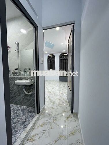 SIÊU RẺ TT Q10 HOÀ HẢO-HẺM XE HƠI THÔNG 2 ĐẦU-3PN-BAN CÔNG-NHỈNH 5 TỶ