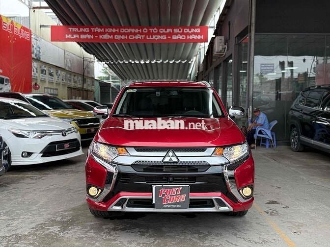 Mitsubishi Outlander 2022 2.0 CVT 25000 km một chủ
